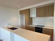 Uninterrupted panorama of Melbourne's bay and CBD