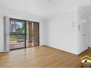 Nice 16/96 98 Castlereagh Street, Liverpool Apartment...
