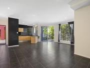 Cheap 1/6 Comore Drive, Varsity Lakes, QLD 4227