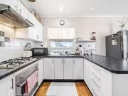 Just in! 17 Graham Avenue, Hackham, SA 5163