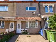 Cheap 1 BA 2 bedroom apartment for rent in Park Street,...