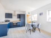 Nice 1 BA 2 bedroom apartment for rent in Southwood...