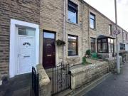 Cozy 1 BA 2 bedroom detached house for rent in Reginald...