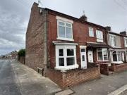 For Rent! 1 BA 2 bedroom end of terrace house for rent...