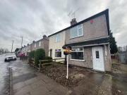 Charming 1 BA 2 bedroom semi detached house for rent in...