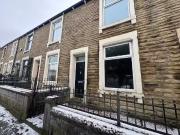 Just in! 1 BA 2 bedroom terraced house for rent in Emma...
