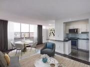 Nice 1 BA 2 Bedrooms 351 The West Mall