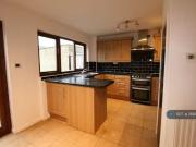 Cheap 1 BA 3 bedroom semi detached house for rent in...