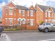 Unique 1 BA 3 bedroom semi detached house for rent in...