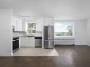 Deal! 1 BA Etobicoke 2 Bedroom 317 Park Lawn Road