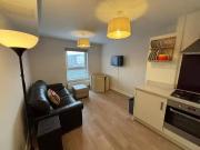 Cheap 1 bedroom flat for rent, Cardon Square, Renfrew,...