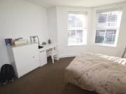 For Rent! 1 bedroom flat share for rent in Alumhurst...