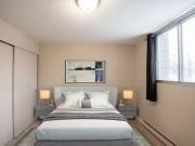 Deal! 1 Bedroom Grenoble Manor