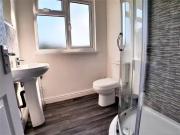Deal! 1 bedroom house share for rent in Court Oak Road,...