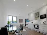 Deal! 1 BR Boycott Avenue