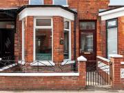 Cozy 20 Lichfield Avenue