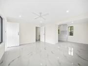 Cheap 20 Williamson Crescent, Warwick Farm House for...