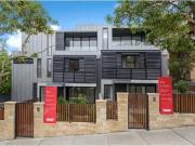 Cheap 2/134 Holt Avenue, Cremorne Townhouse for rent...