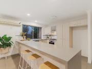 Cozy 21 Silver Dawn Crescent, Oxenford, QLD 4210