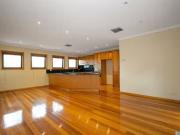 Nice 2/2 Dart Court, Mount Waverley, VIC 3149 Townhouse for.