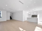 Rental! 2/44 Rogers Parade West, Everton Park, QLD 4053