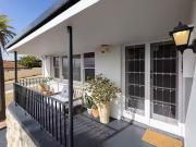 Cozy 291 Scarborough Beach Road, Doubleview, WA 6018