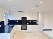 Cheap 2 BA 4 bedroom terraced house for rent in Pownall...