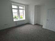 Charming 2 bedroom apartment for rent in Trewartha Park,...