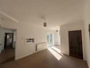 Just in! 2 bedroom cottage for rent in Hankham Hall...