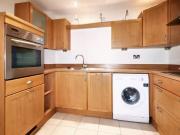 Deal! 2 bedroom flat for rent in Century Wharf Lynton...