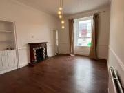 Just in! 2 bedroom flat for rent in West High Street,...