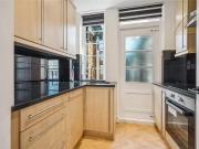 Cozy 2 bedroom property to let in St. Petersburgh Place,...