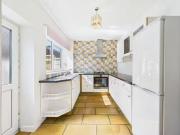 Charming 2 bedroom terraced house for rent in Oswald...
