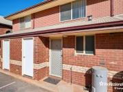 Deal! 2 BR 2/19 Porter Street, Kalgoorlie, WA 6430