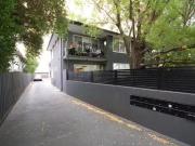 Deal! 2 BR 5/76 Railway Road, Carnegie, VIC 3163