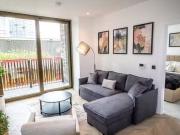 Unique 2 BR Ducie Street