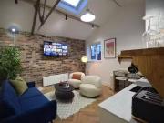 Nice 2 BR Oldham Street