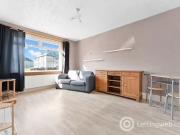 Cozy 2 BR Property to rent in Millgate, Winchburgh, West...