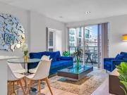 Nice 2 BR Redchurch Street