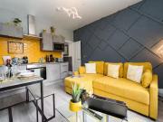 Cheap 2 BR Shirley Road