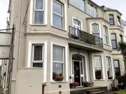 Just in! 2c Kinnegar House, 42 Queens Parade