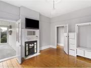 Deal! 3/4 6 Dobson Street, South Yarra Apartment for...