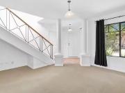 For Rent! 3/69 Dover Road, Scarborough, WA 6019