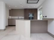 Nice 3 bedroom apartment for rent in 74 Lilliput Road,...