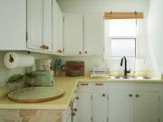 Rental! 3 Bedroom Cute and Cozy 3 Bedroom 1.5 Bathroom...