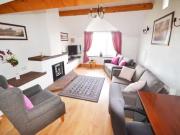 Rental! 3 bedroom farm house for rent in Lamplugh,...