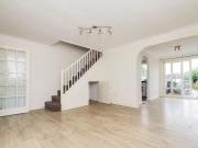 Deal! 3 bedroom House to rent, Pomeroy Grove, Luton, LU2...