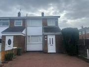 Just in! 3 bedroom semi detached house for rent in...
