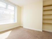 Charming 3 bedroom terraced house for rent in Haldane...