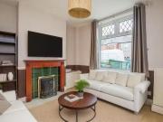 Deal! 3 bedroom terraced house for rent in Salisbury...